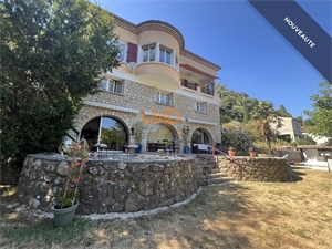 propriete à la vente -   07600  VALS LES BAINS, surface 250 m2 vente propriete - UBI481269356